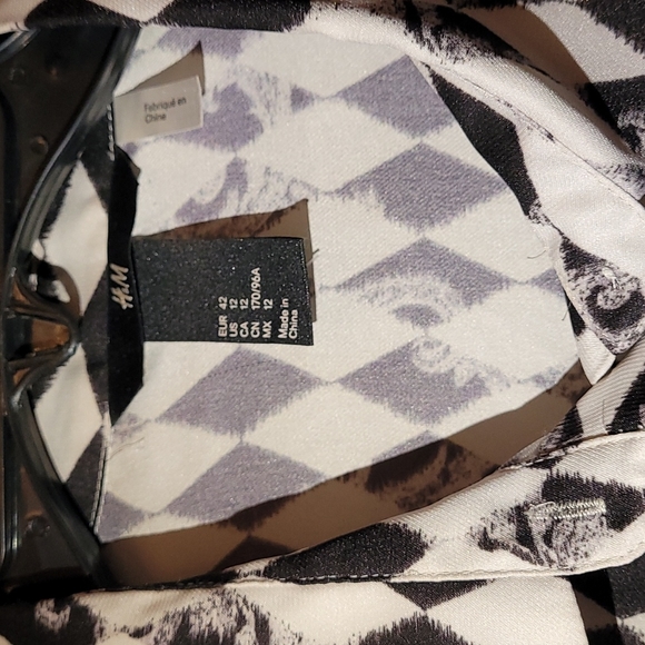 H&M Harlequin Diamond Long Sleeve Blouse Top - Picture 3 of 4